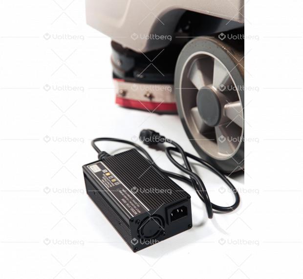 Многофункциональная толкаемая поломоечная машина с ручным управлением SX350