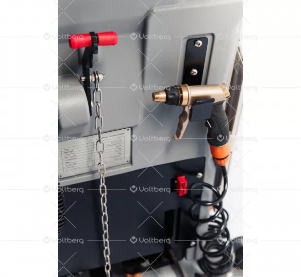 Многофункциональная толкаемая поломоечная машина с ручным управлением SX530