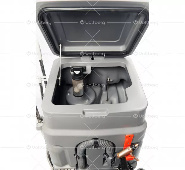 Профессиональная самоходная поломоечная машина с двумя щётками SX750