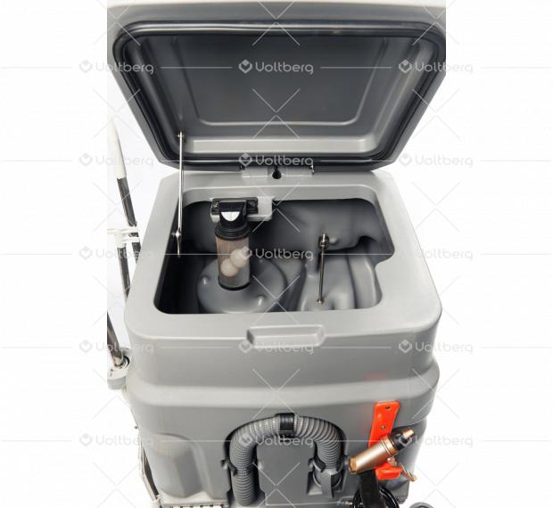 Профессиональная самоходная поломоечная машина с двумя щётками SX750